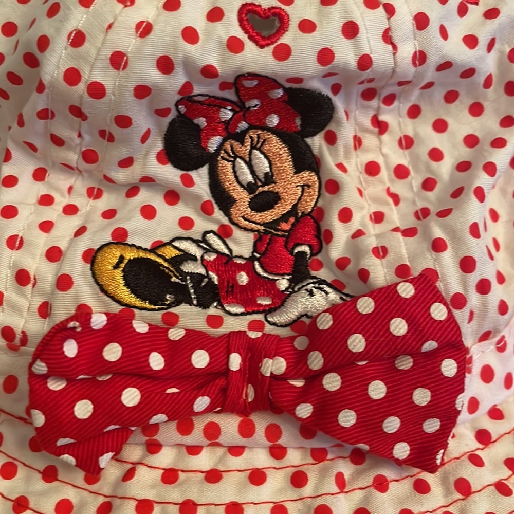 Disney child’s hat. - Picture 2 of 10
